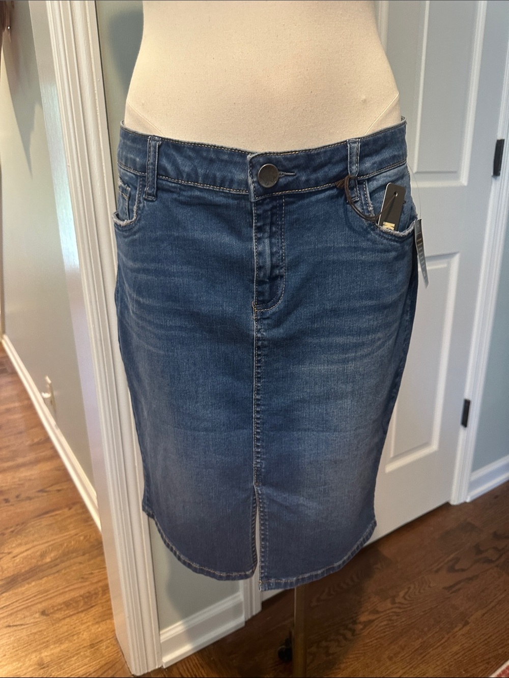 NWT Kut from the Kloth Sz 10 Rosie Pencil Skirt Blue Denim blue jean Skirt
